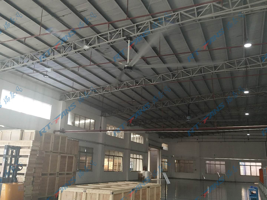 車(chē)間降溫設(shè)備,工業(yè)大風(fēng)扇,工廠降溫方案